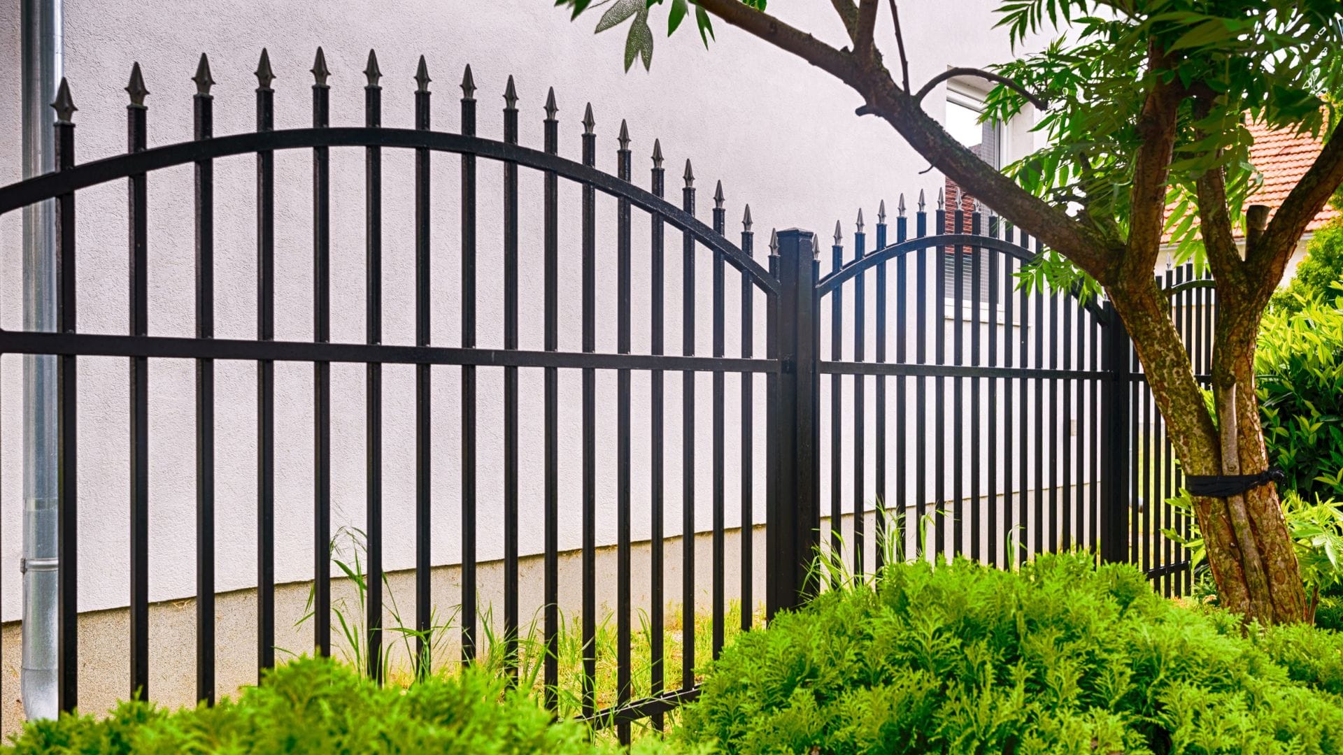 גדר ברזל לגינה